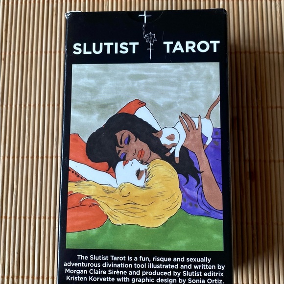 Slutist Tarot - 1st edition out of print by Morgan Claire Sirene *Super Rare* - Picture 3 of 9